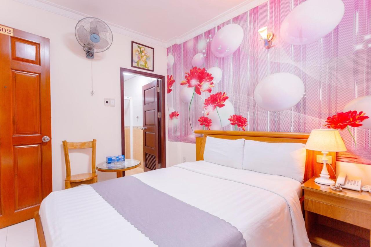 Giang Linh Hotel Ho Şi Min Exterior foto