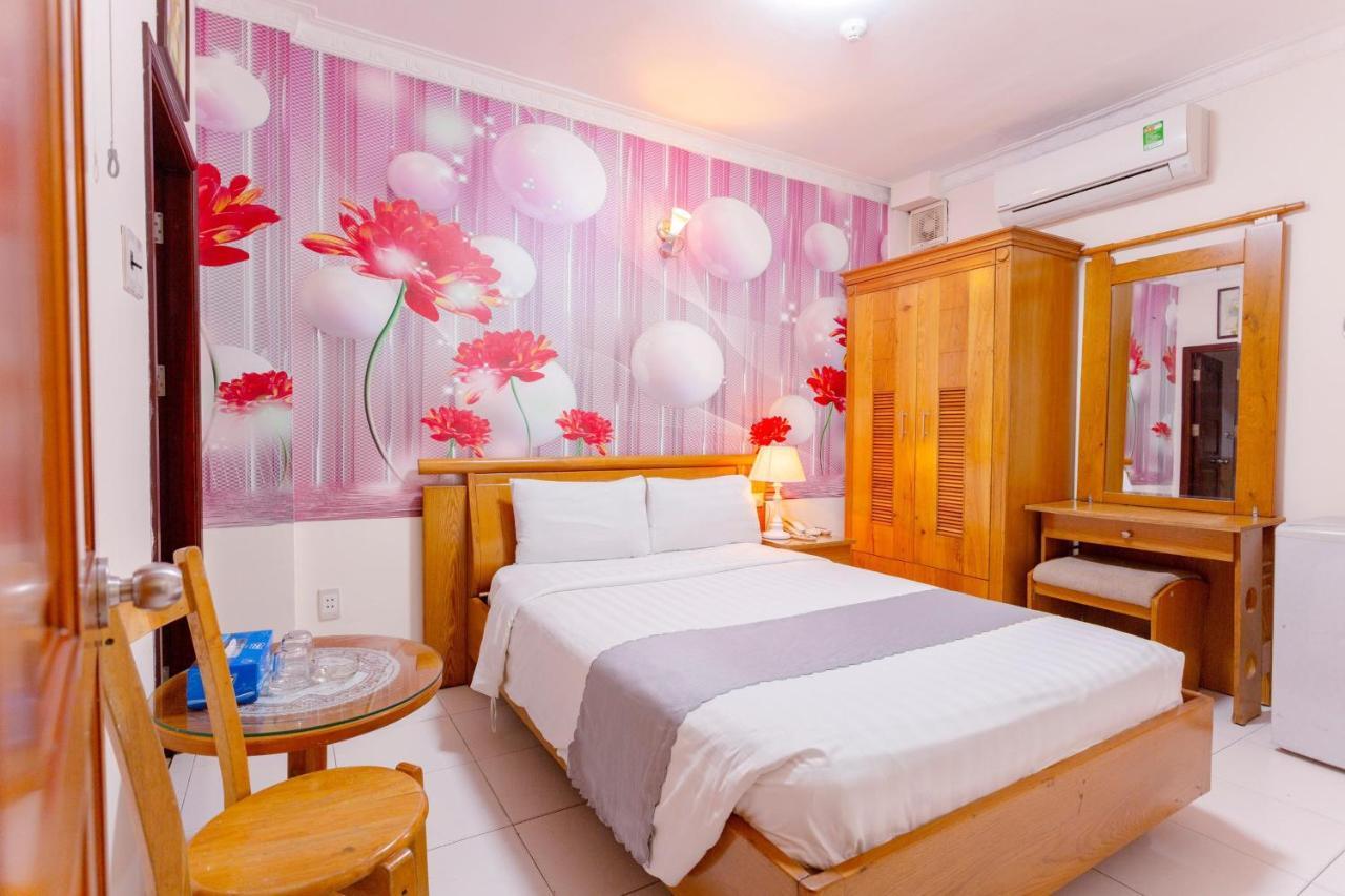 Giang Linh Hotel Ho Şi Min Exterior foto